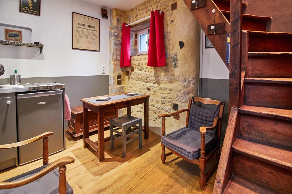 La Plus Petite Maison De France Bayeux Ruang foto