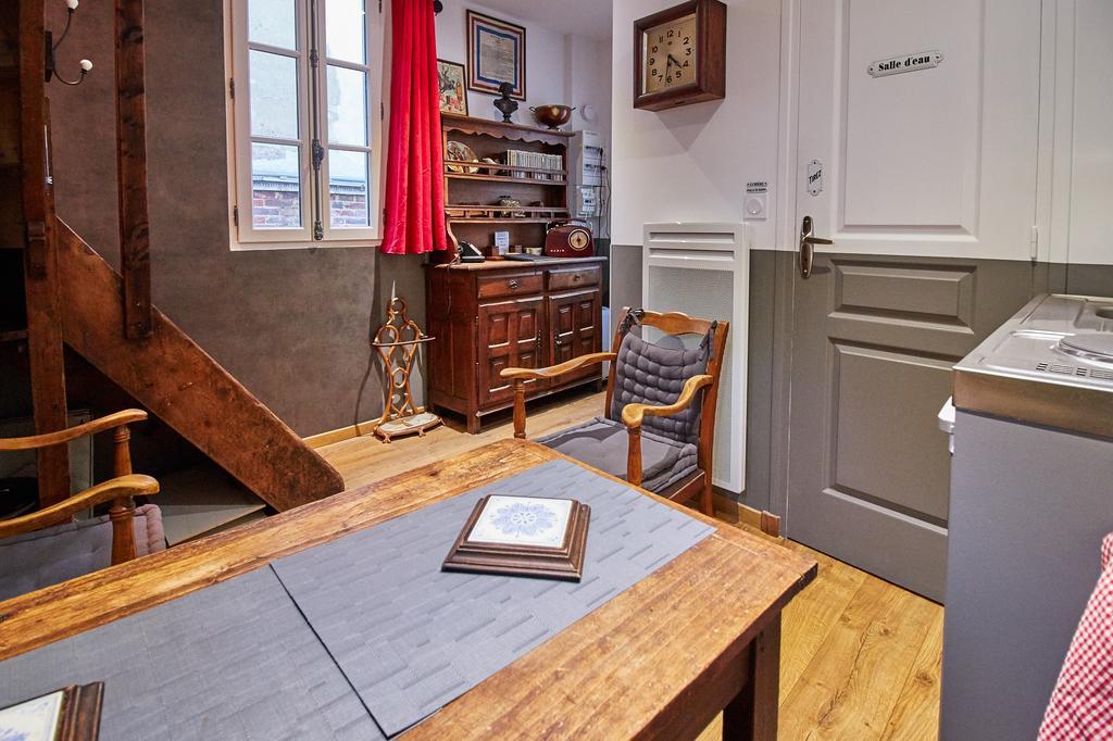La Plus Petite Maison De France Bayeux Ruang foto